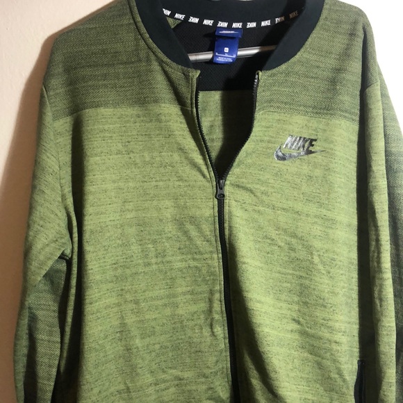 Nike flyknit jacket - Picture 2 of 3